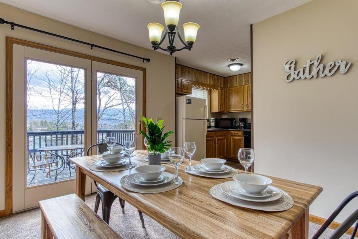 Pinecrest Townhomes-1King-2Queen Unit-Updated Піджен-Фордж Екстер'єр фото