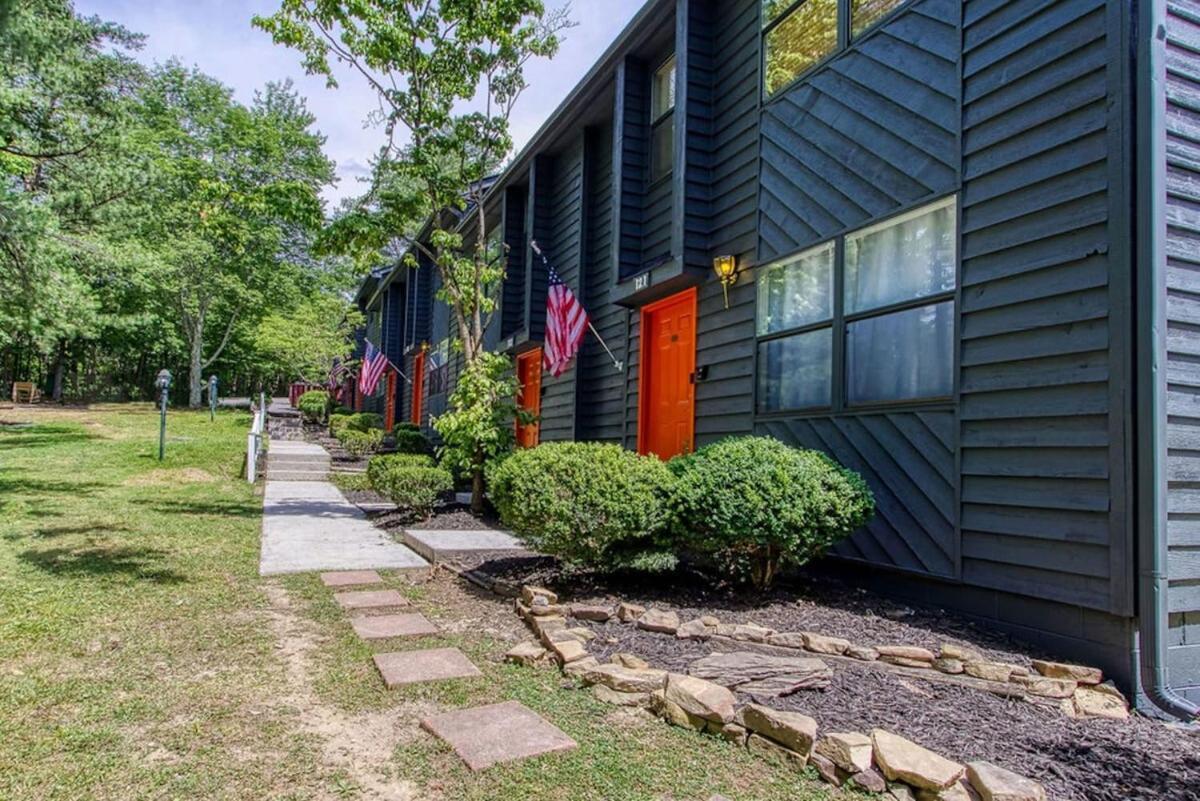 Pinecrest Townhomes-1King-2Queen Unit-Updated Піджен-Фордж Екстер'єр фото