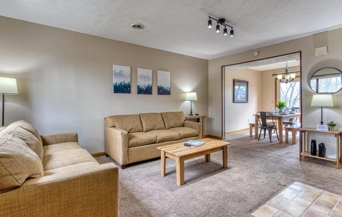 Pinecrest Townhomes-1King-2Queen Unit-Updated Піджен-Фордж Екстер'єр фото